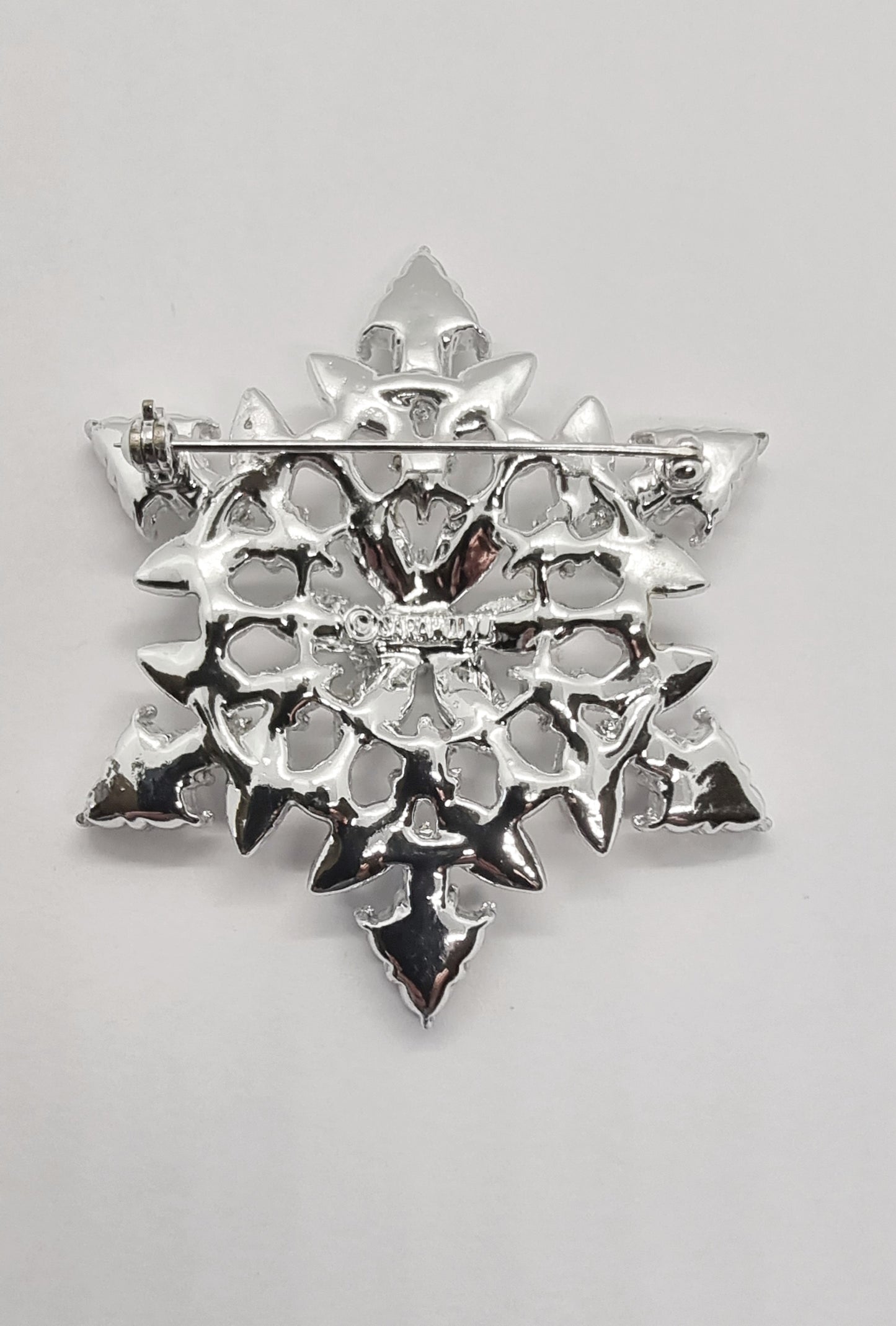 Sarah Coventry Snowflake brooch